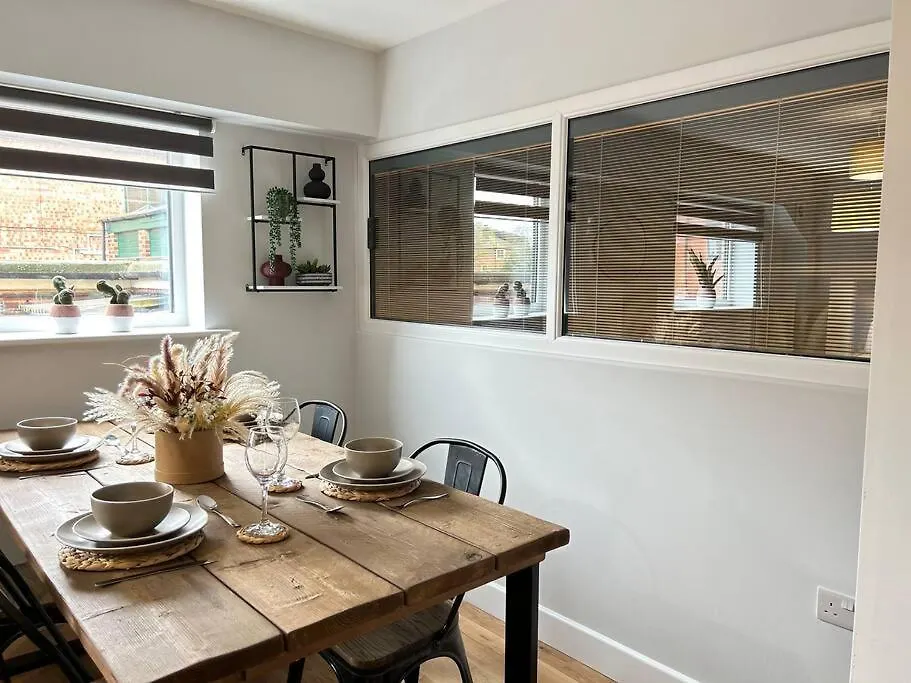 Trendy City Centre Apartment With Free Parking Southampton